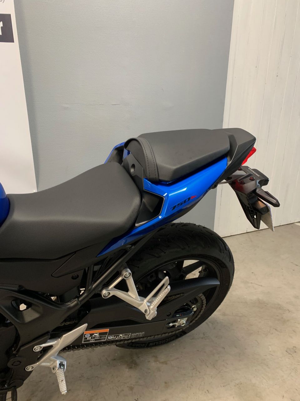 HONDA CB 750 HORNET 4