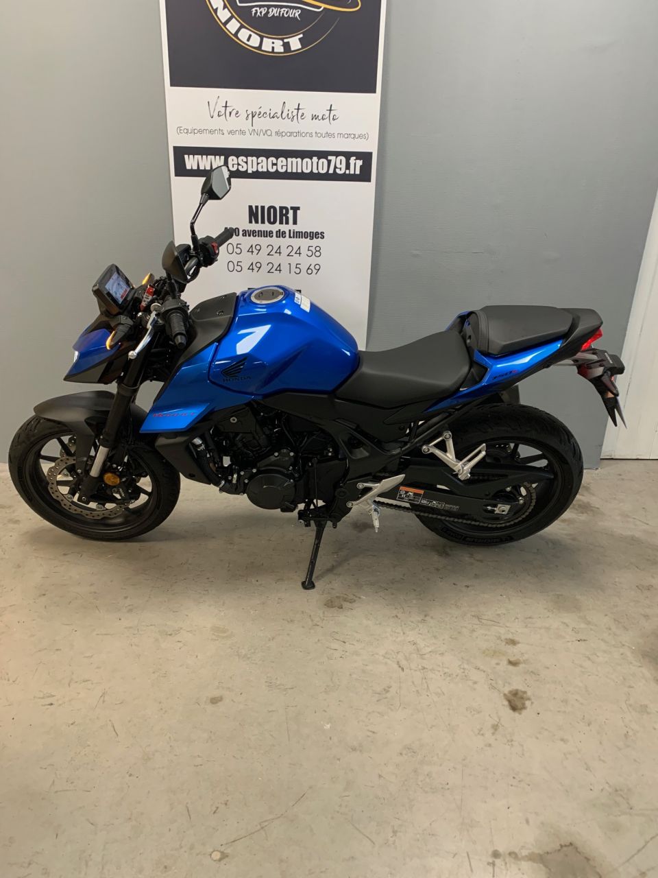 HONDA CB 750 HORNET 4