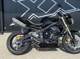 TRIUMPH STREET TRIPLE 675 - 2012