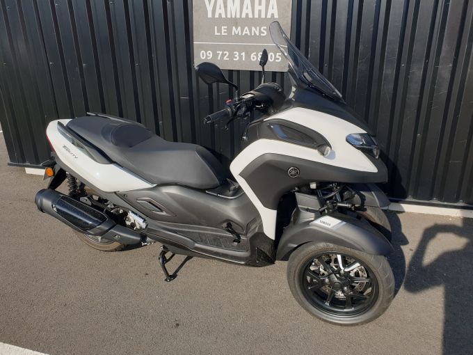 YAMAHA TRICITY 300 4