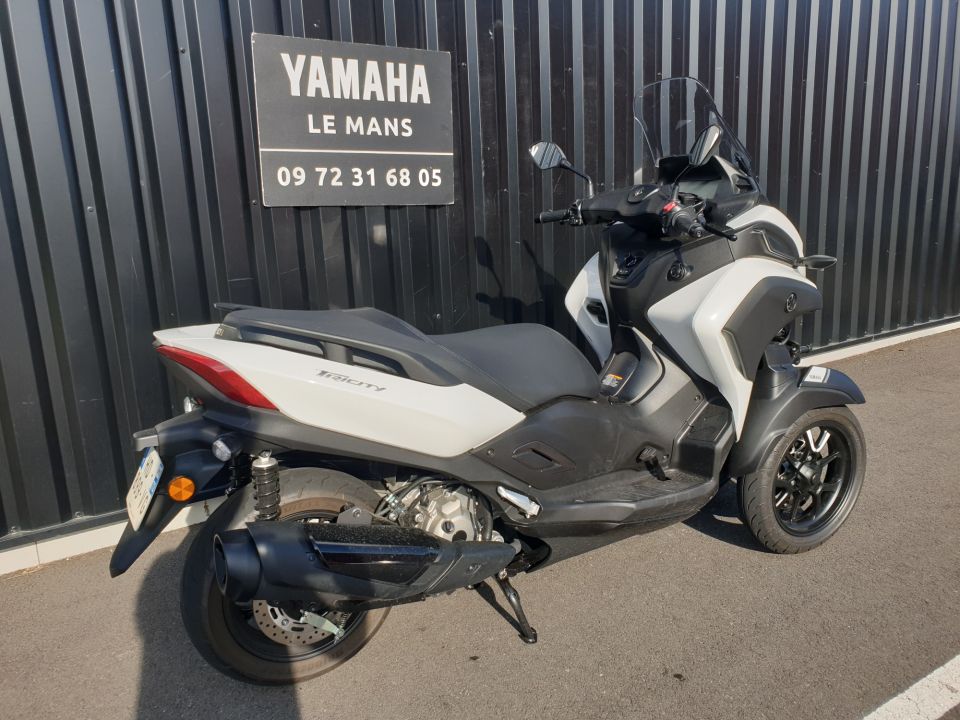 YAMAHA TRICITY 300 4