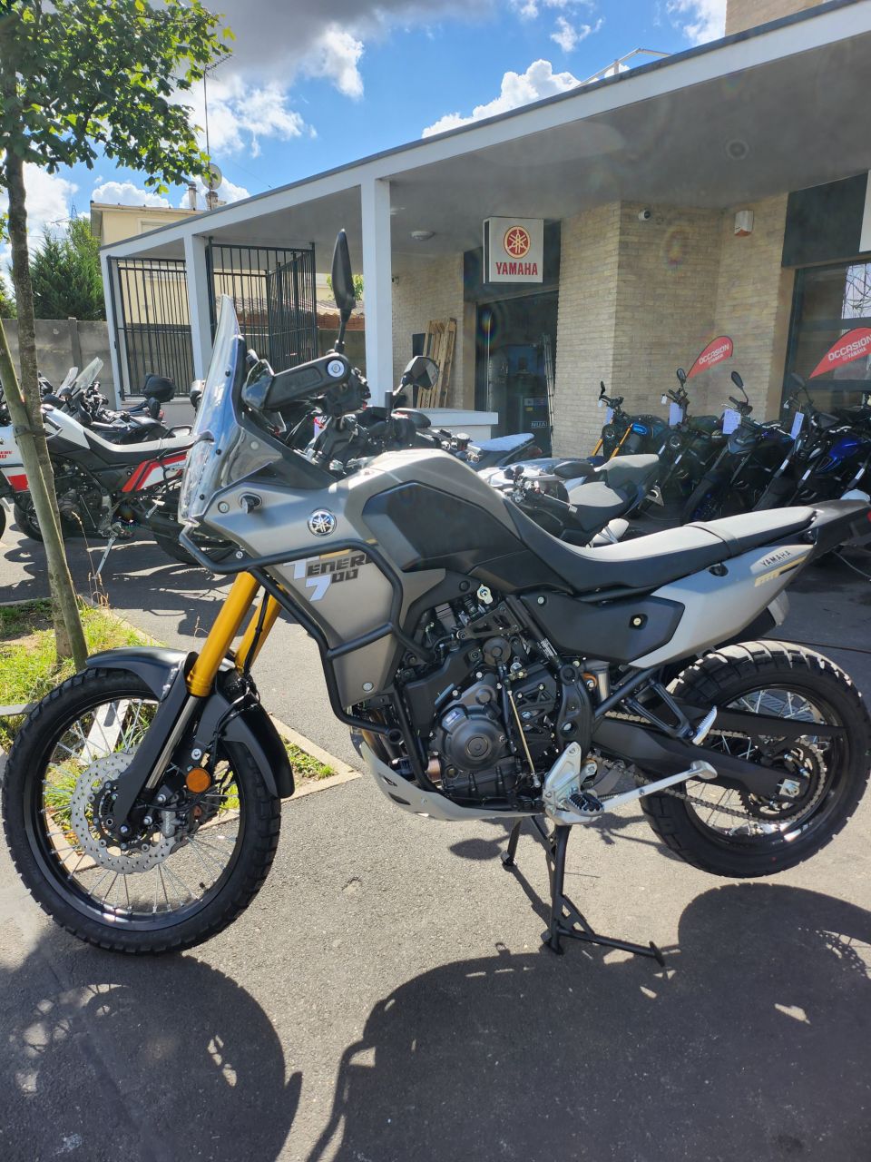 YAMAHA XTZ TENERE 700 4