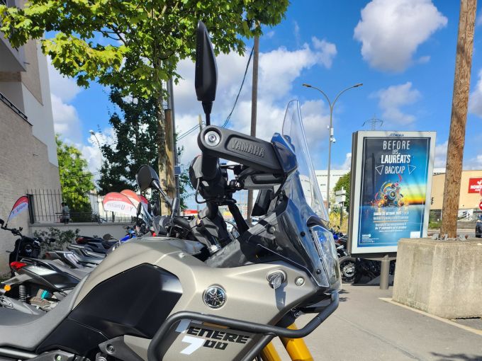 YAMAHA XTZ TENERE 700 4
