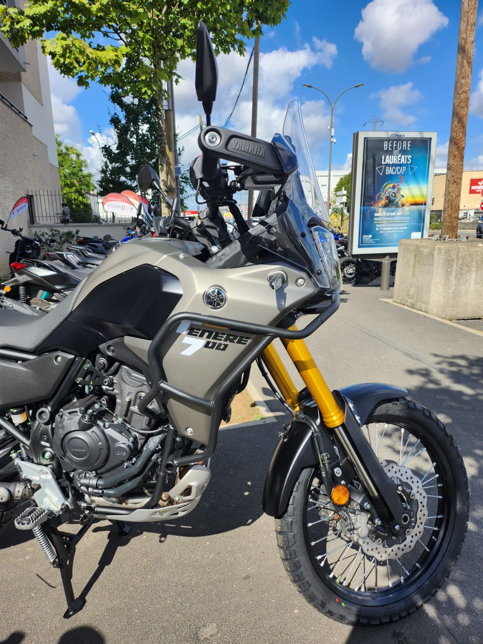 YAMAHA XTZ TENERE 700 4