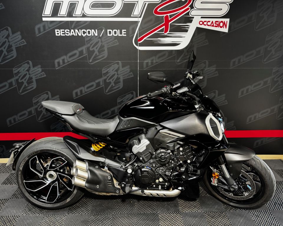DUCATI DIAVEL V4 4