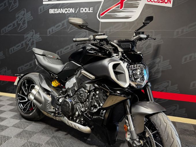 DUCATI DIAVEL V4 4