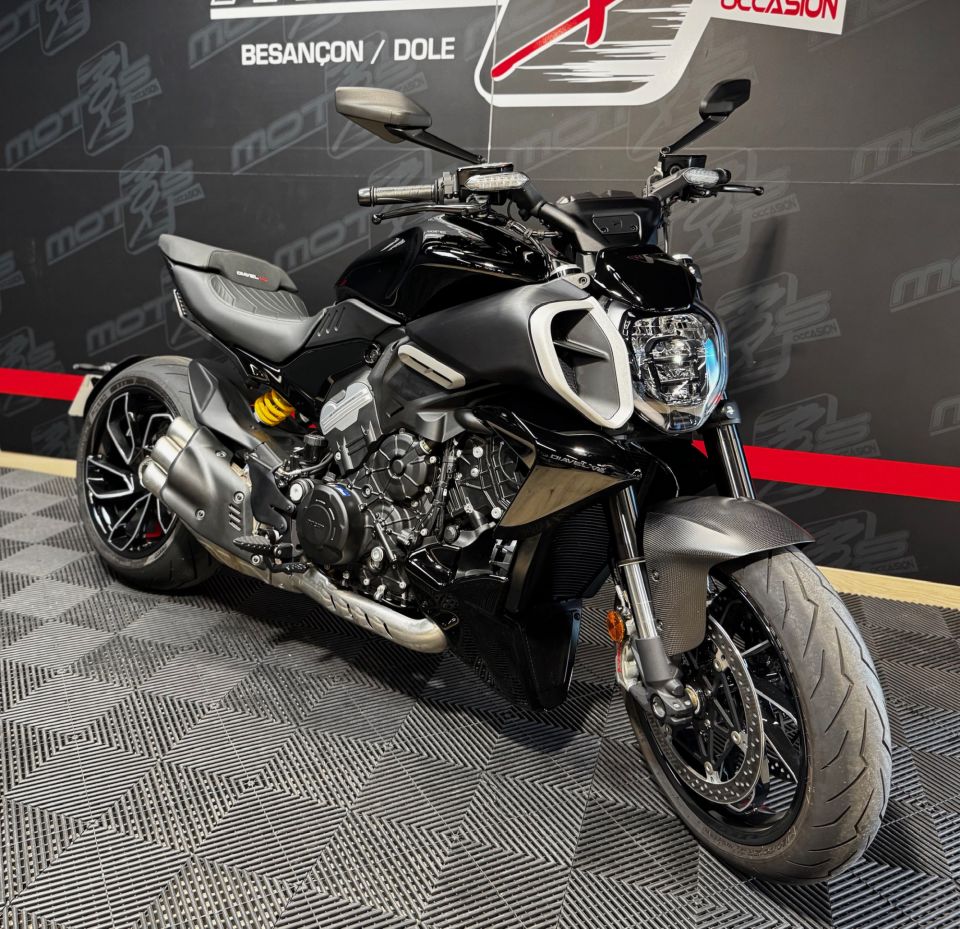 DUCATI DIAVEL V4 4