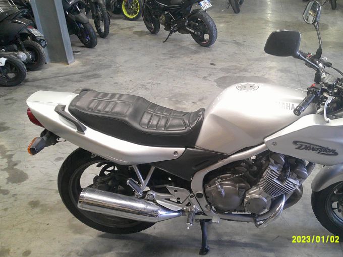 YAMAHA XJ6-F DIVERSION 4
