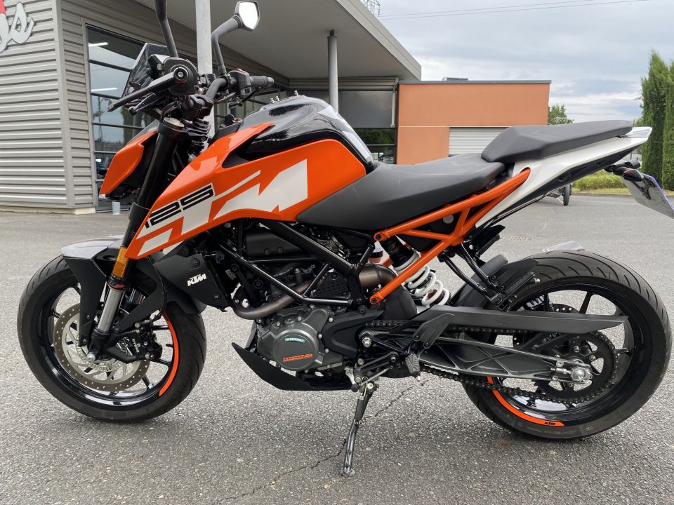 KTM 125 DUKE 4