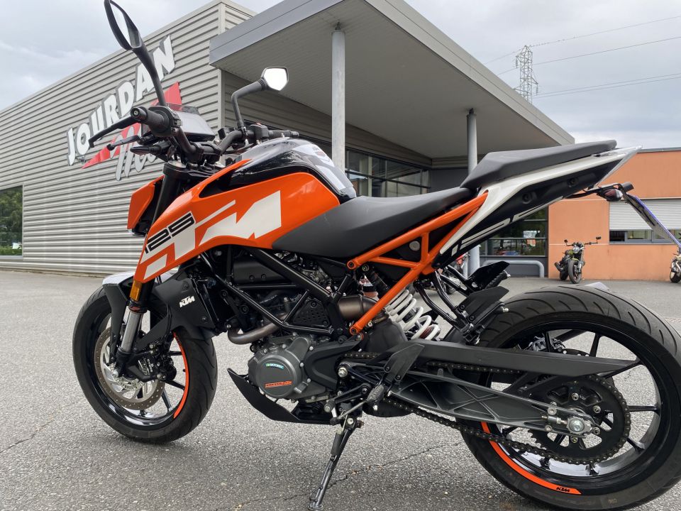 KTM 125 DUKE 4