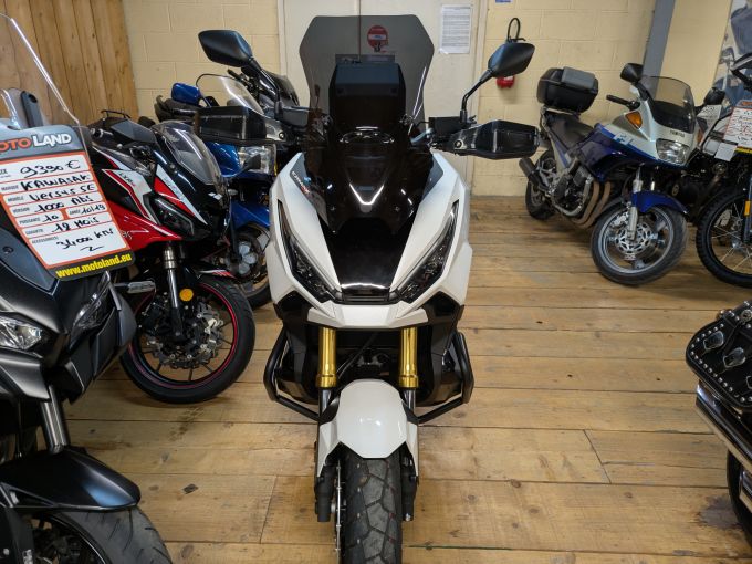 HONDA X-ADV 4