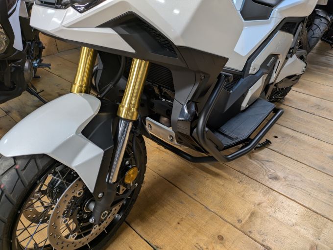 HONDA X-ADV 4