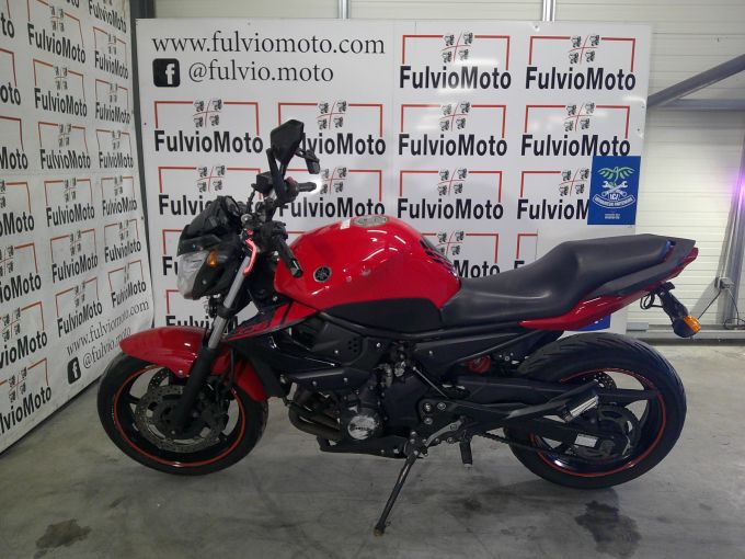 YAMAHA XJ6-N 4