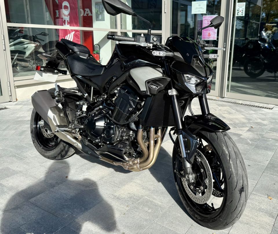 KAWASAKI Z900 4