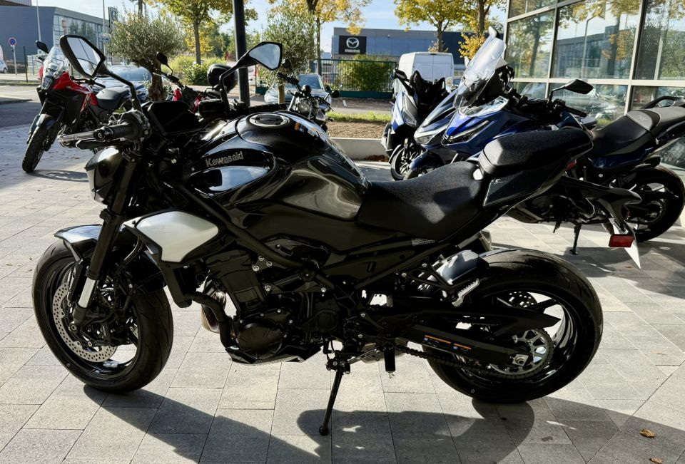 KAWASAKI Z900 4