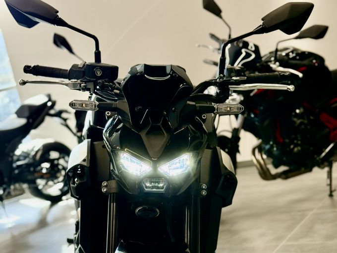 KAWASAKI Z900 4