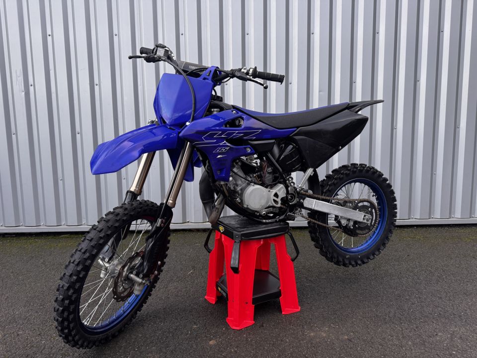 YAMAHA YZ85 4