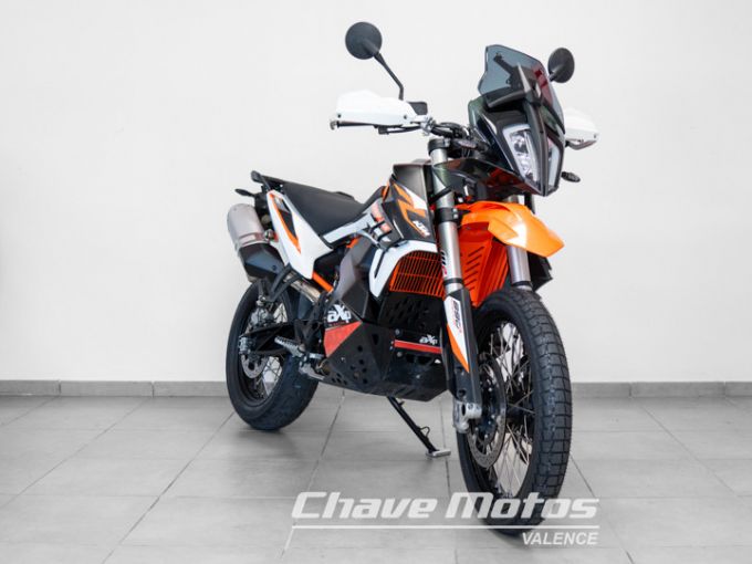 KTM 890 ADVENTURE 4