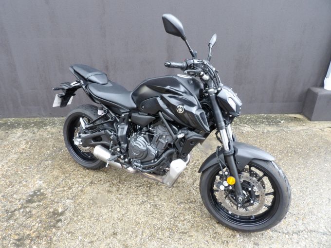 YAMAHA MT-07 (47.5CV) 4
