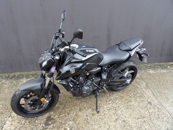 YAMAHA MT-07 (47.5CV) 4