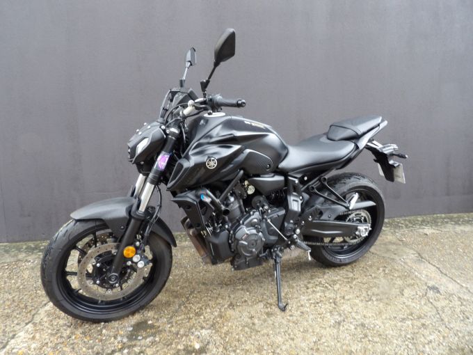 YAMAHA MT-07 (47.5CV) 4
