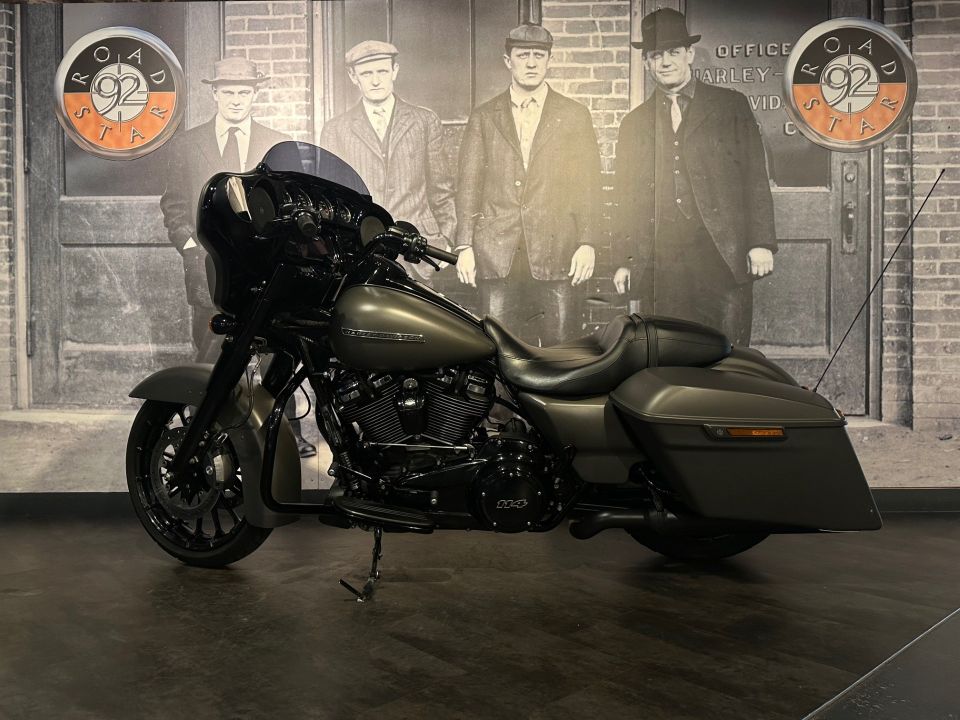HARLEY-DAVIDSON TOURING STREET GLIDE 1868 SPECIAL 4