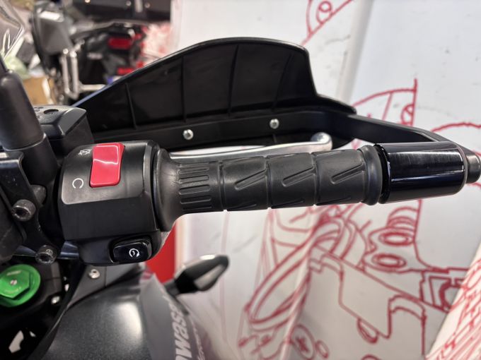 KAWASAKI VERSYS 650 4