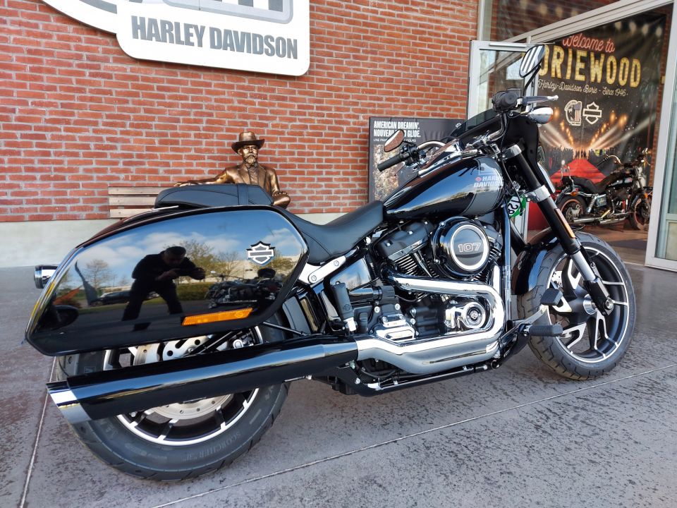 HARLEY-DAVIDSON SOFTAIL SPORT GLIDE 1745 4