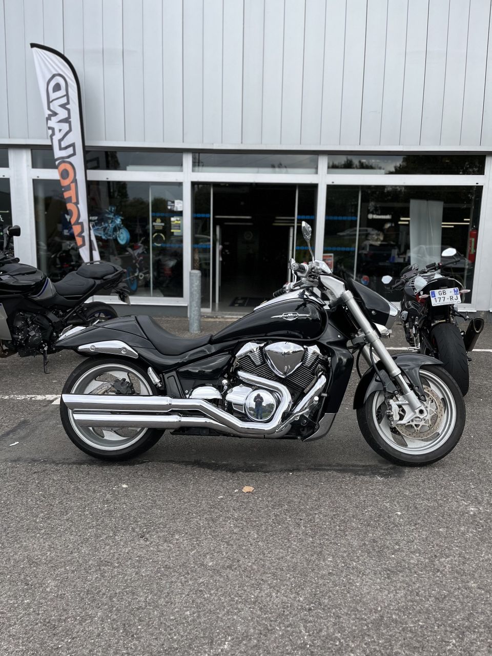 SUZUKI INTRUDER 1800 4