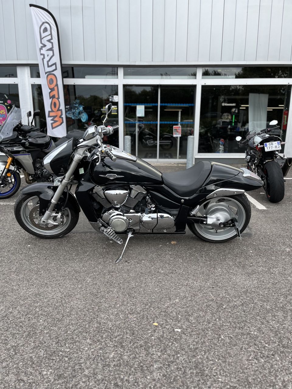 SUZUKI INTRUDER 1800 4