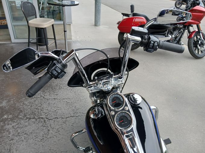 HARLEY-DAVIDSON SOFTAIL LOW RIDER 1745 4