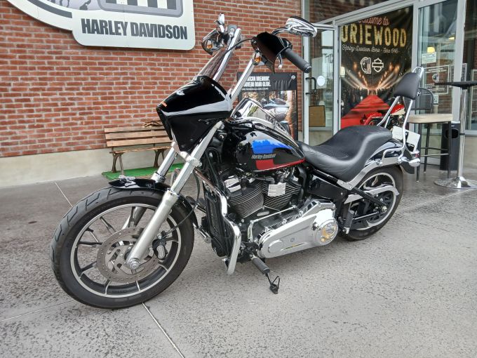 HARLEY-DAVIDSON SOFTAIL LOW RIDER 1745 4
