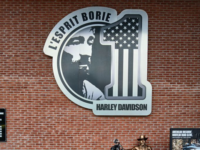 HARLEY-DAVIDSON SOFTAIL LOW RIDER 1745 4