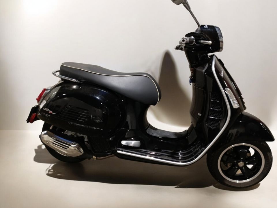 PIAGGIO VESPA 4
