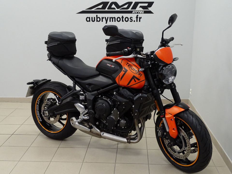 TRIUMPH TRIDENT 660 4