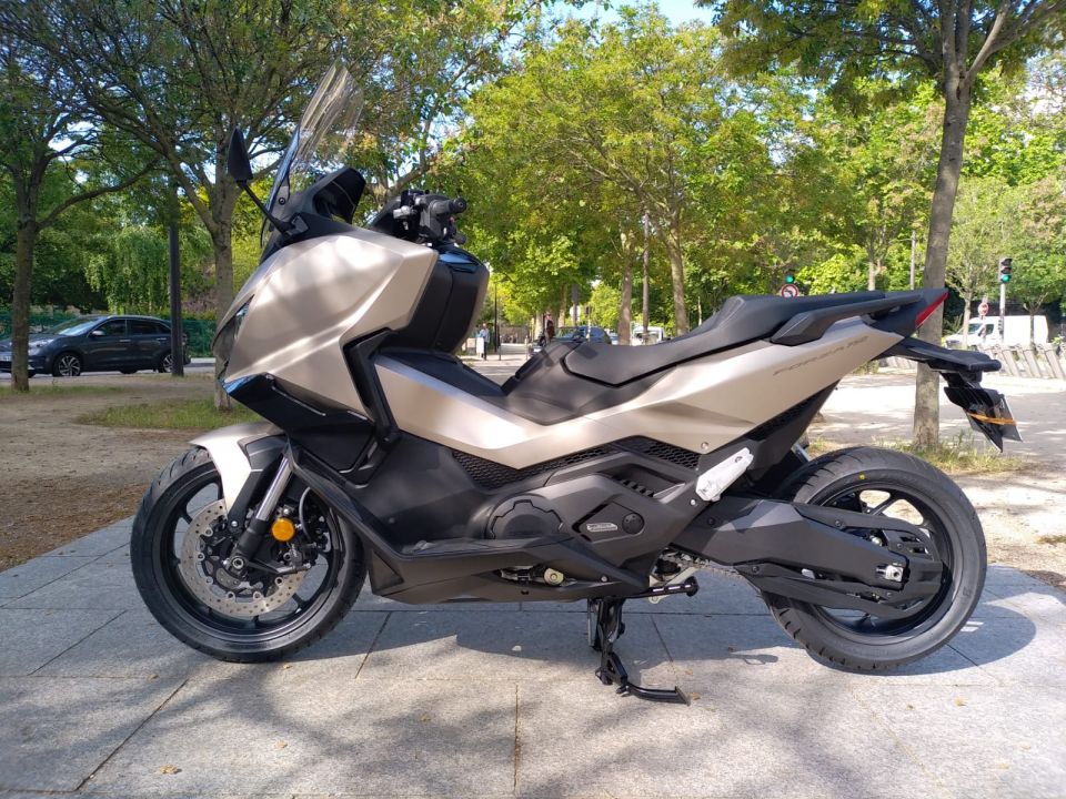 HONDA NSS FORZA 750 4