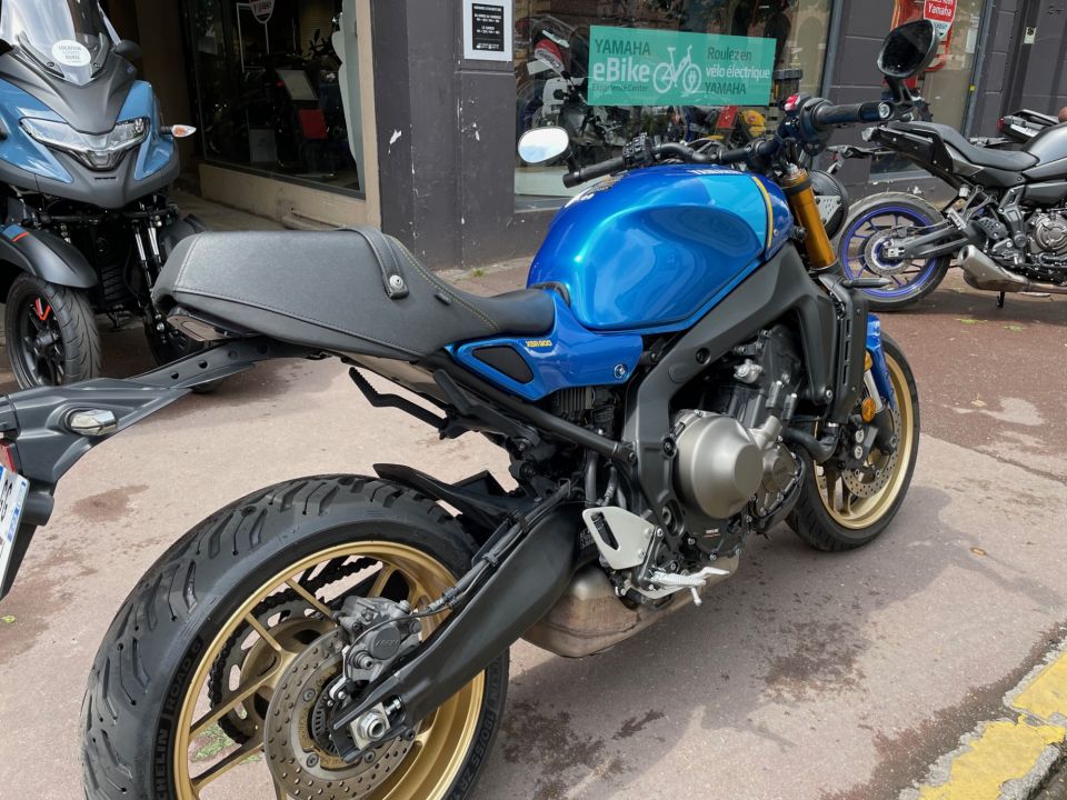 YAMAHA XSR 900 4