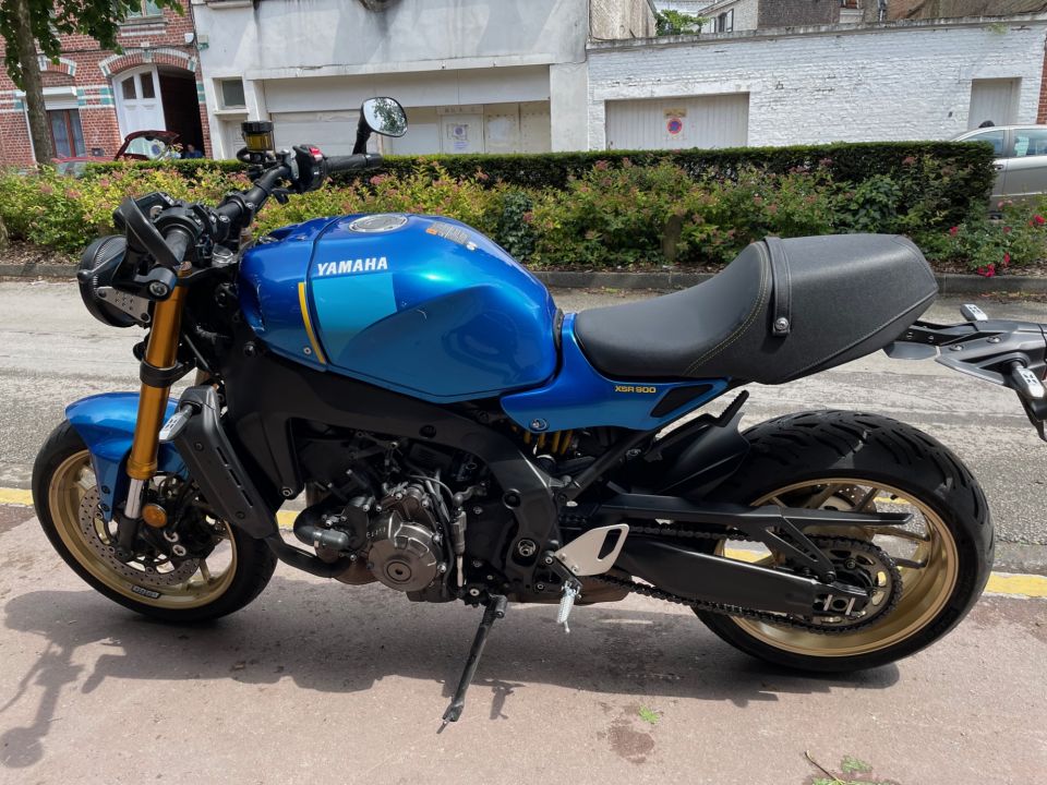 YAMAHA XSR 900 4