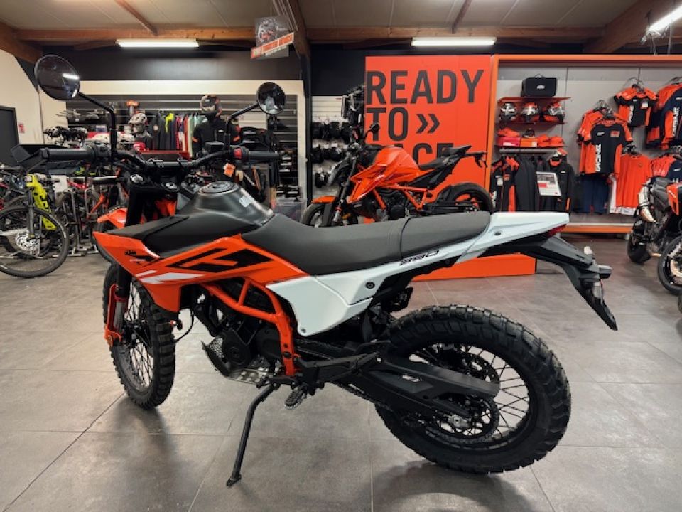 KTM 390 ENDURO R 4