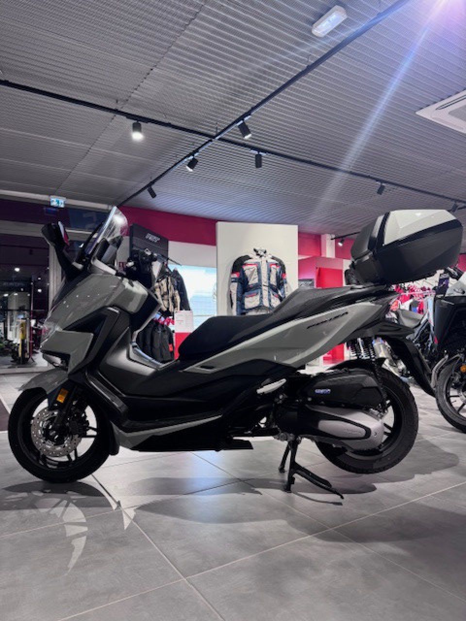 HONDA FORZA 125 ABS 4