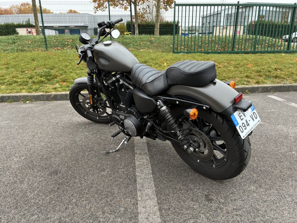 HARLEY-DAVIDSON SPORTSTER IRON 883 4