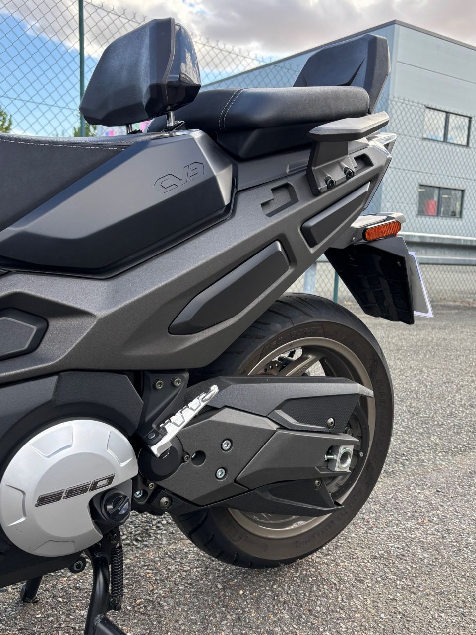 KYMCO CV3 550 4