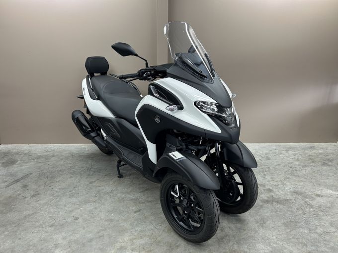 YAMAHA TRICITY 300 4