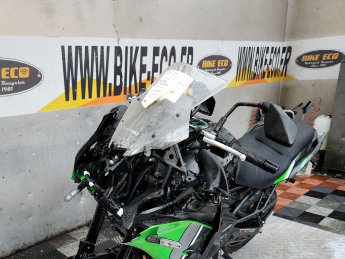 KAWASAKI VERSYS 650 4
