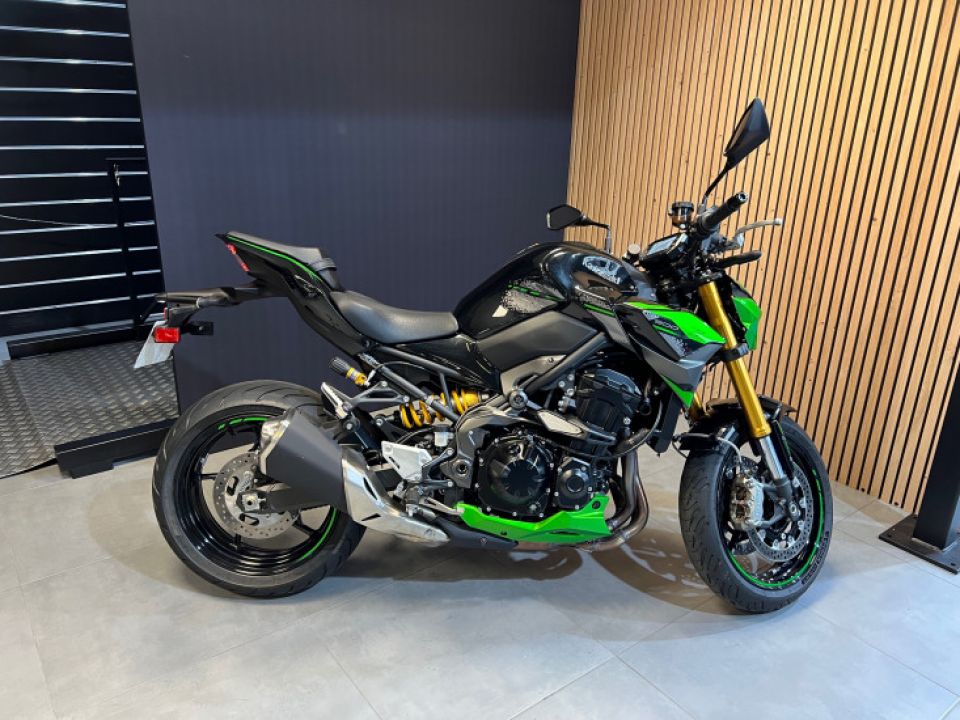 KAWASAKI Z900 SE 4