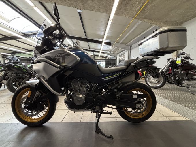 CF MOTO 800 MT 4