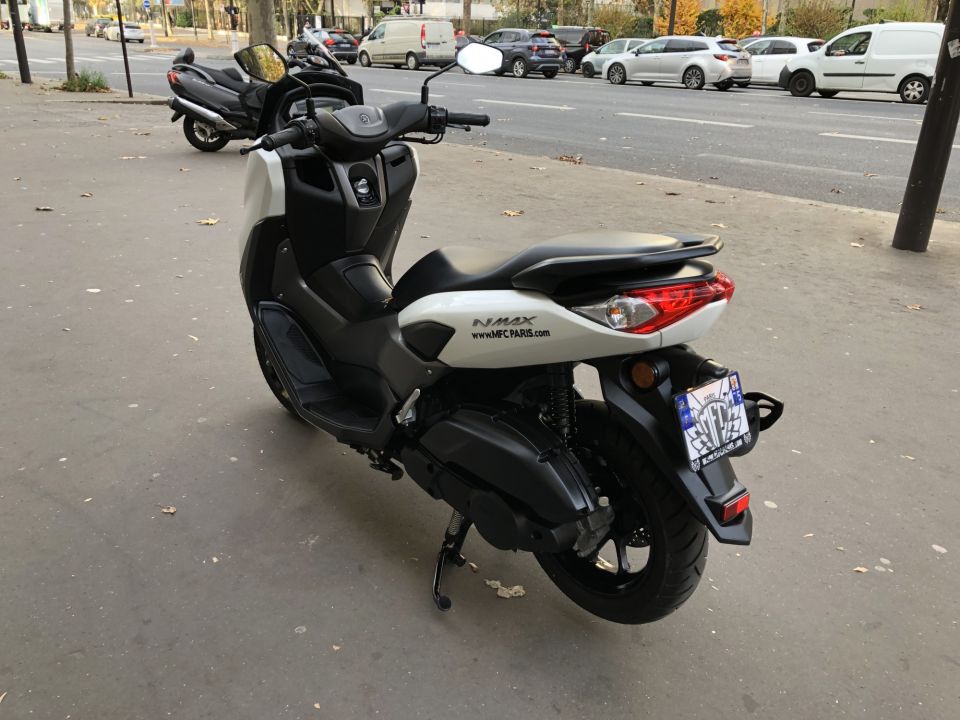 YAMAHA NMAX 125 4