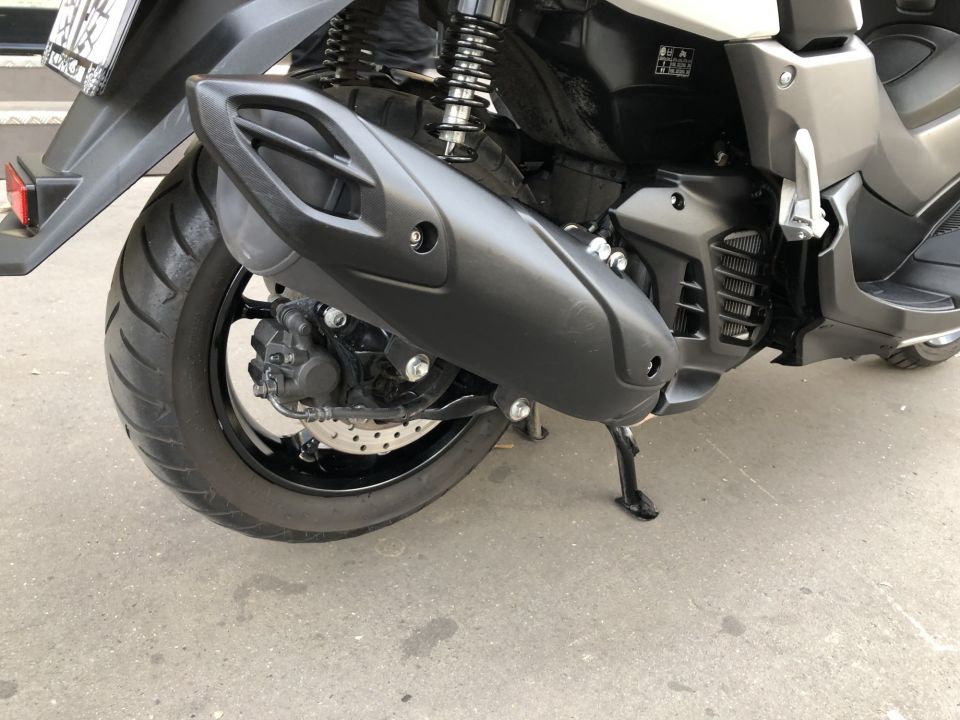 YAMAHA NMAX 125 4