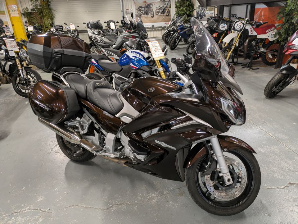 YAMAHA FJR 1300 ABS 4