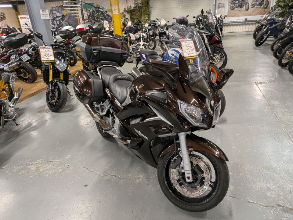 YAMAHA FJR 1300 ABS 4